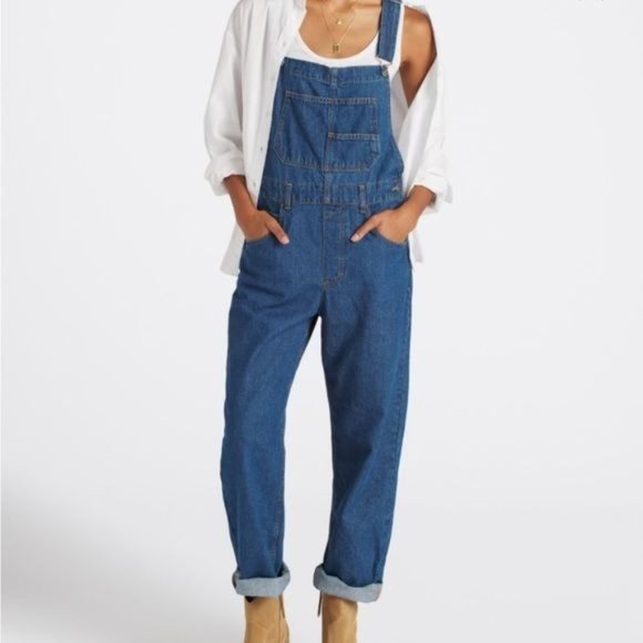 Free People We The Free Ziggy Denim Overalls Blue Denim Size S NEW - Picture 2 of 8